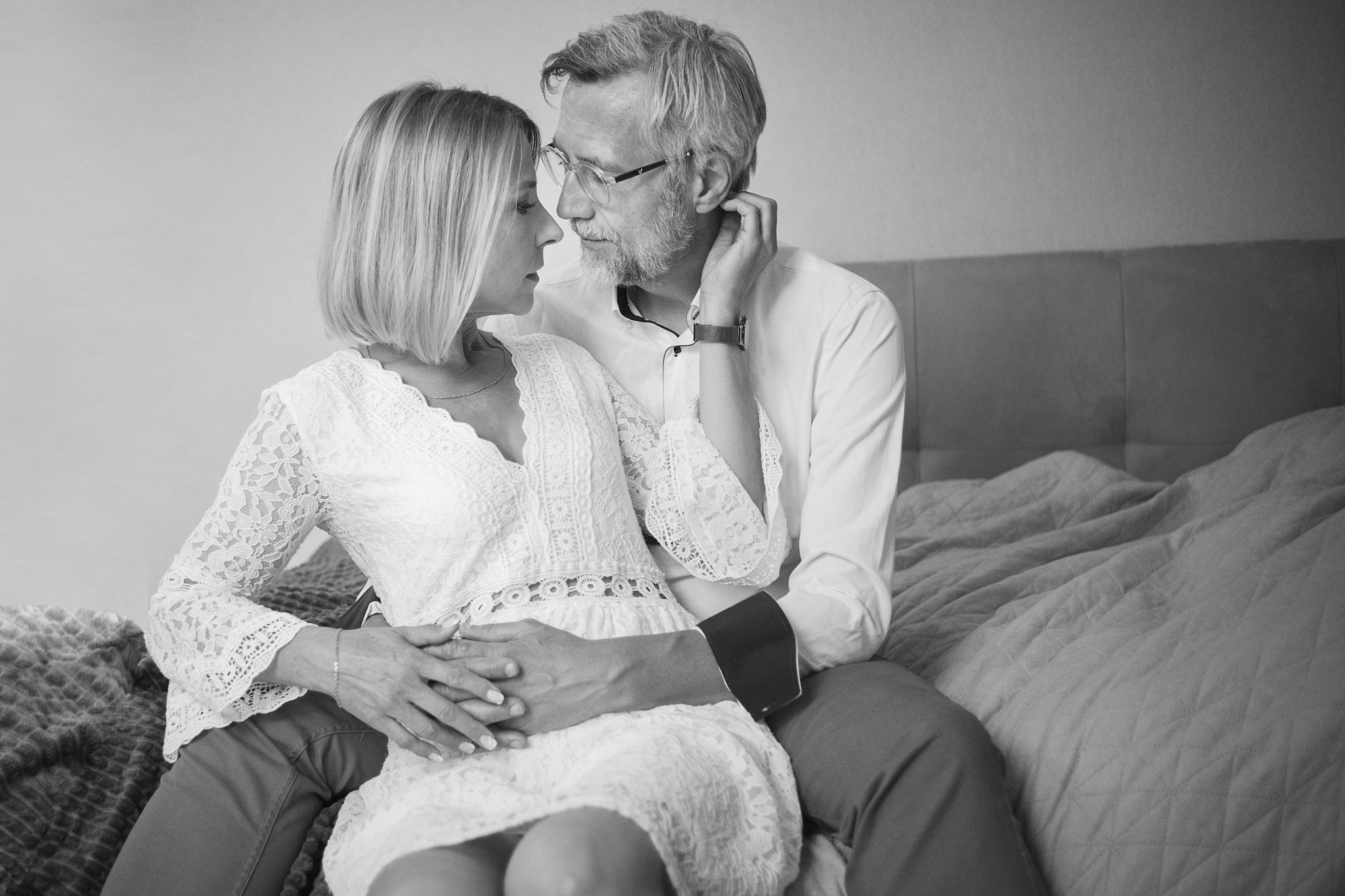 Przytulająca się para